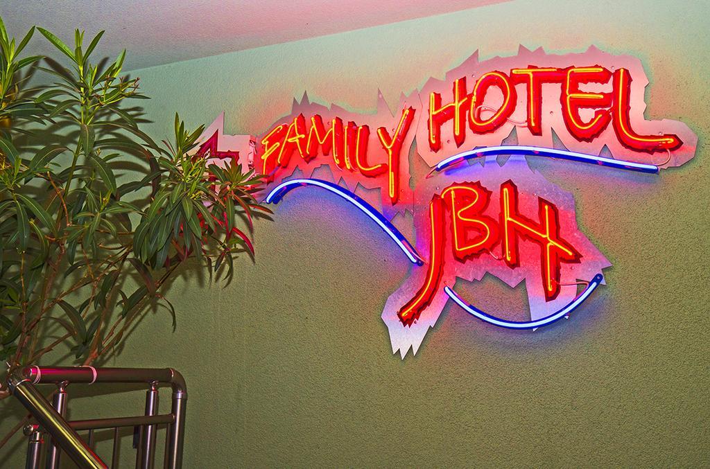 Jbh Hotel سفيتي فلاس المظهر الخارجي الصورة